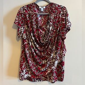 Women’s 2X blouse…only worn a few times, lost weight and doesn’t fit anymore